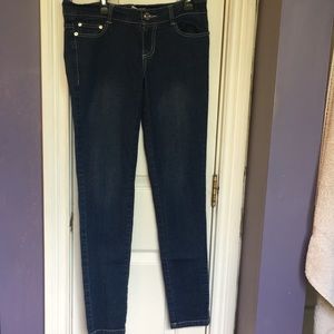 Sumba jeans. Size 5/6.